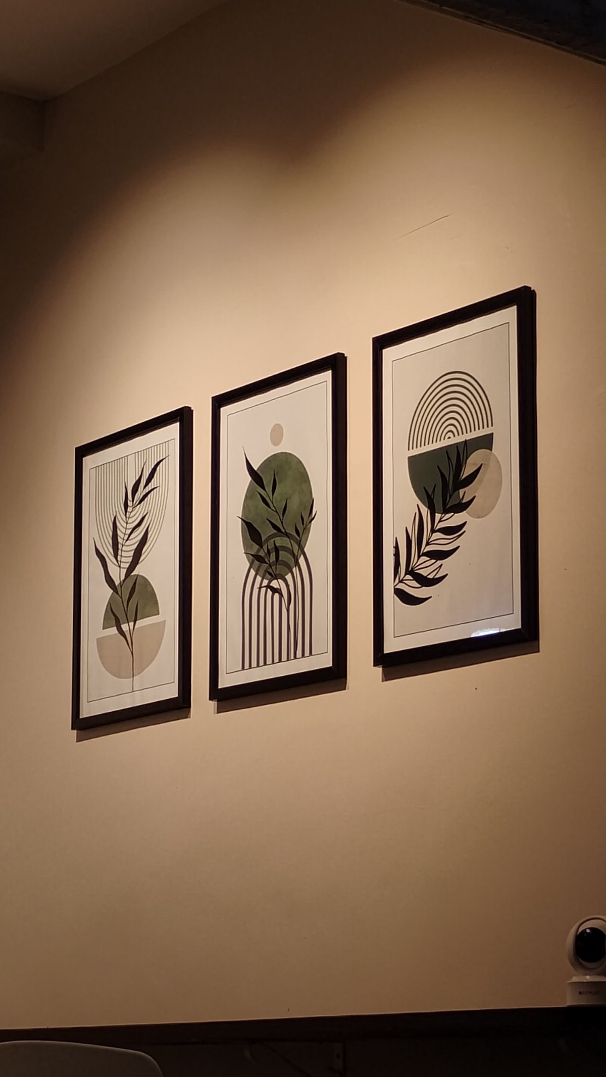 طقم براويز عدد (3)